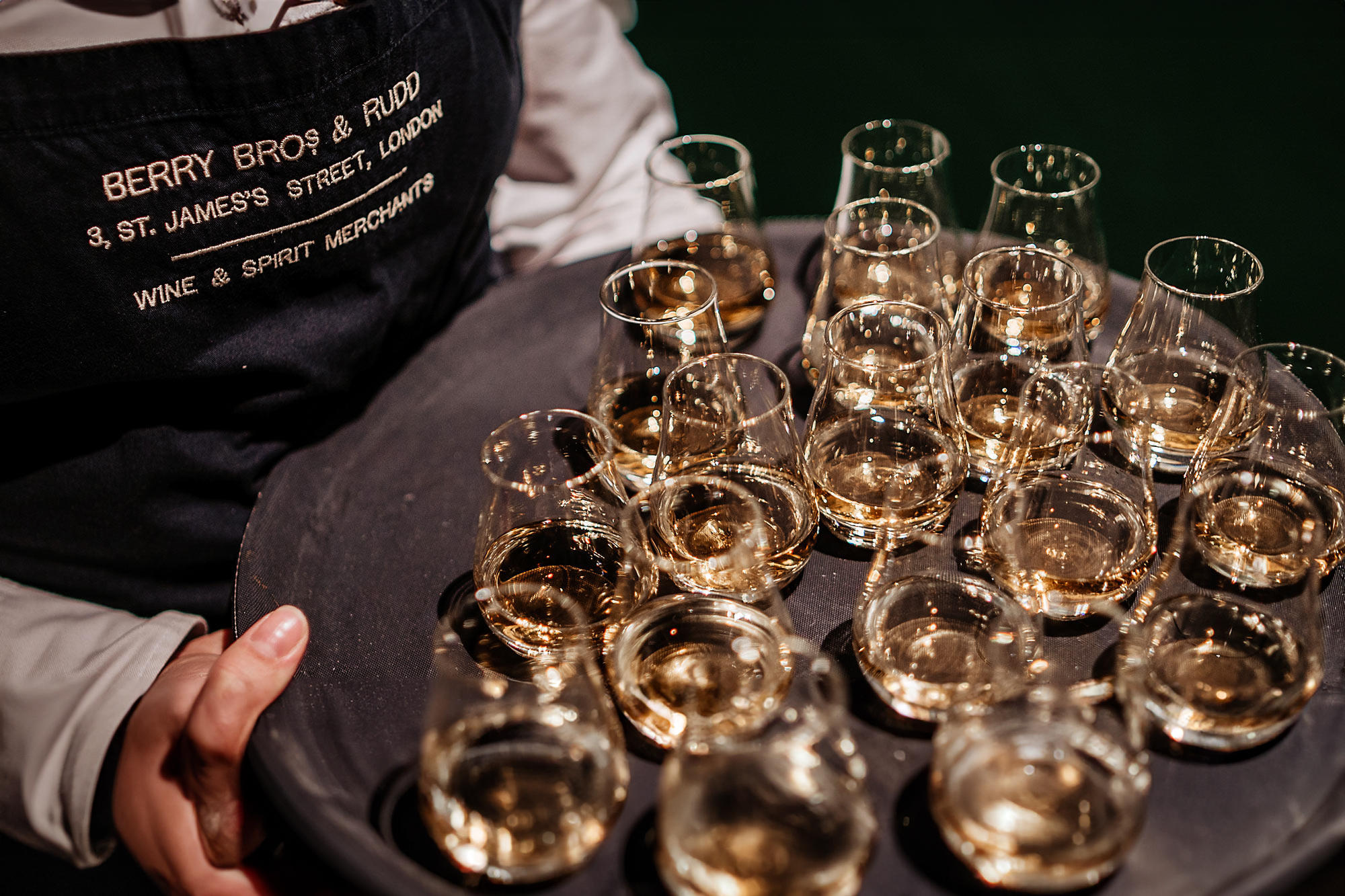 90068001331_Ronnie-Coxs_Whisky-Tasting_0000_01