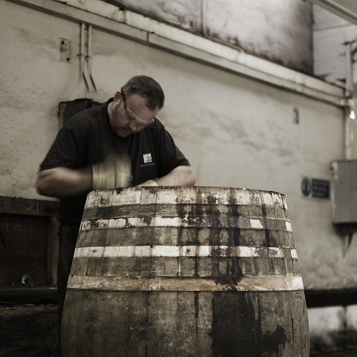 The-Glenrothes_cooper_barrel